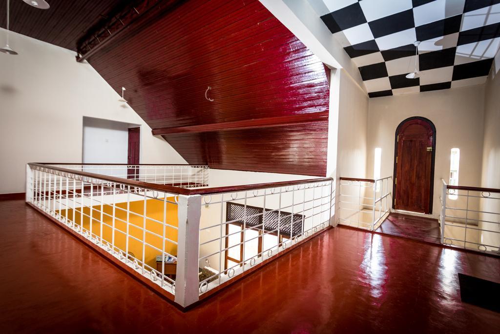 Dayanithi Guest House Jaffna Exterior foto